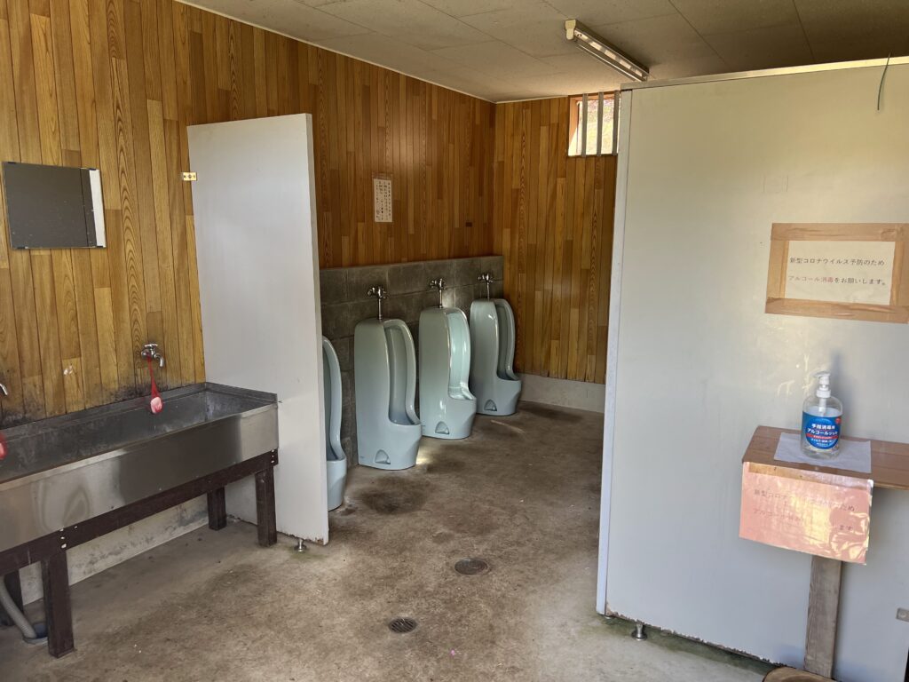 群馬県榛東村 創造の森キャンプ場 フリーサイト  トイレ