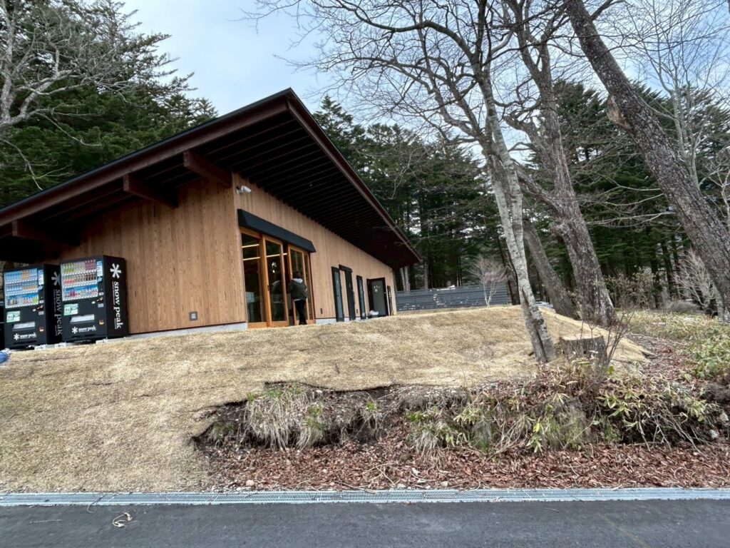 スノーピーク赤城 Snow Peak AKAGI　　サニタリー棟